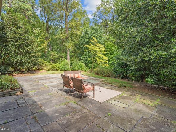 3020 N Peary Street, Arlington VA 22207