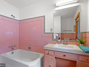 3020 N Peary Street, Arlington VA 22207