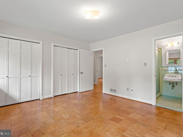 3020 N Peary Street, Arlington VA 22207