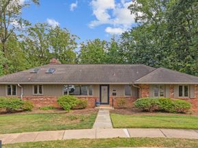 3020 N Peary Street, Arlington VA 22207