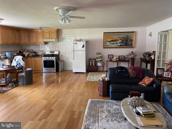 5213 Montgomery Street, Springfield VA 22151