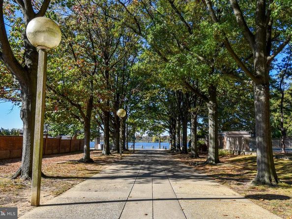 1435 4TH Street SW B108, Washington DC 20024