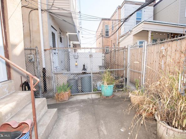 3427 Salmon Street, Philadelphia PA 19134