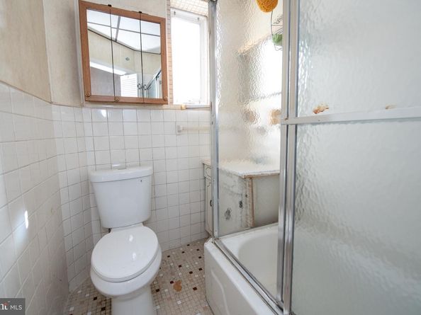 3427 Salmon Street, Philadelphia PA 19134