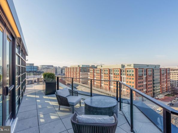 1300 4TH Street SE 715, Washington DC 20003