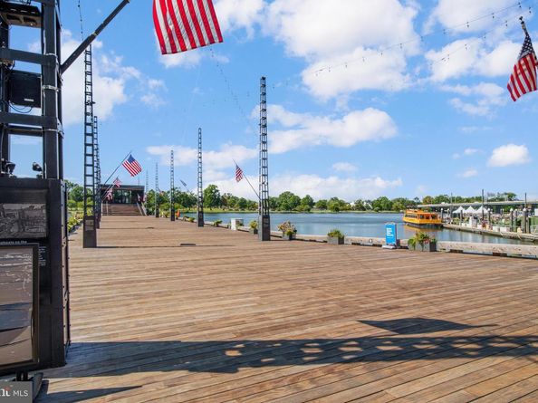 700 7TH Street SW 119, Washington DC 20024