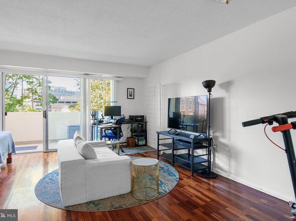 700 7TH Street SW 119, Washington DC 20024