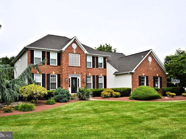 4 Providence Drive, Richboro PA 18954