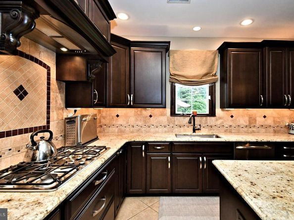 4 Providence Drive, Richboro PA 18954
