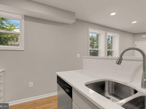 303 Seaton Place NE 2, Washington DC 20002