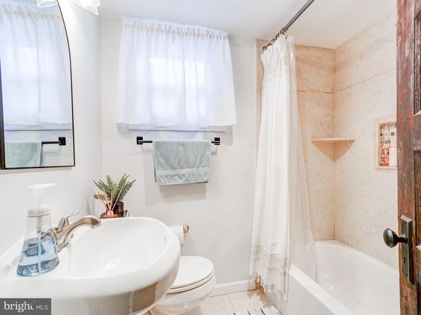 121 Mifflin Street, Philadelphia PA 19148