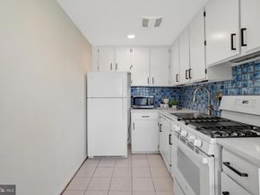 2016 N Adams Street 810, Arlington VA 22201