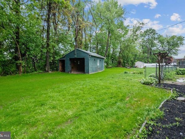31 Kingwood Lane, Levittown PA 19055