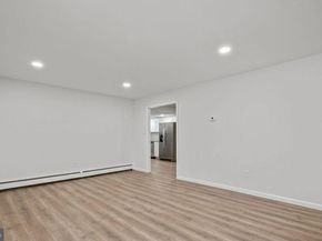 31 Kingwood Lane, Levittown PA 19055