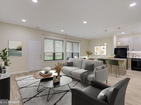 301 Byberry Road D13, Philadelphia PA 19116