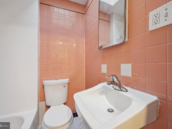 443 Darby Terrace, Darby PA 19023