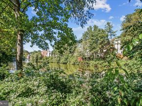 7592 Lakeside Village Drive, Falls Church VA 22042