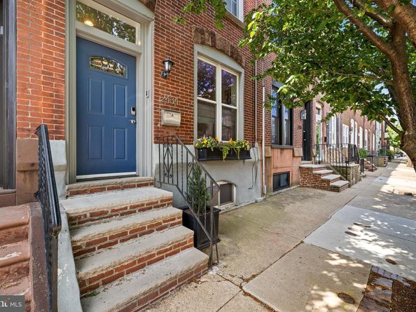 2434 Carpenter Street, Philadelphia PA 19146