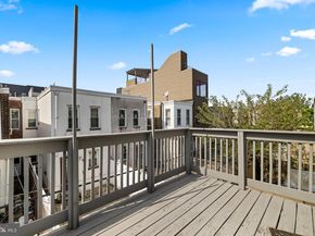 2434 Carpenter Street, Philadelphia PA 19146