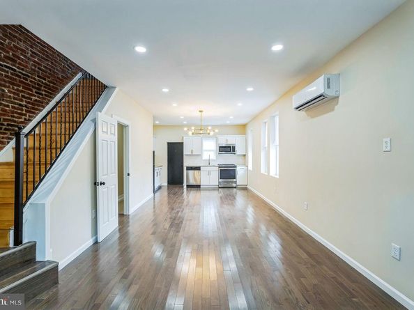 101 N Vogdes Street, Philadelphia PA 19139