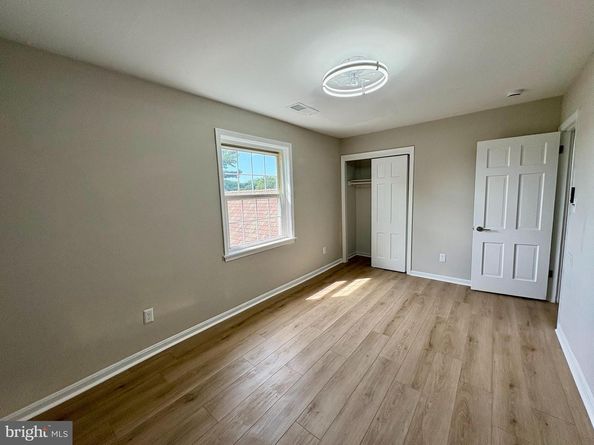 2008 38TH Street SE 302, Washington DC 20020