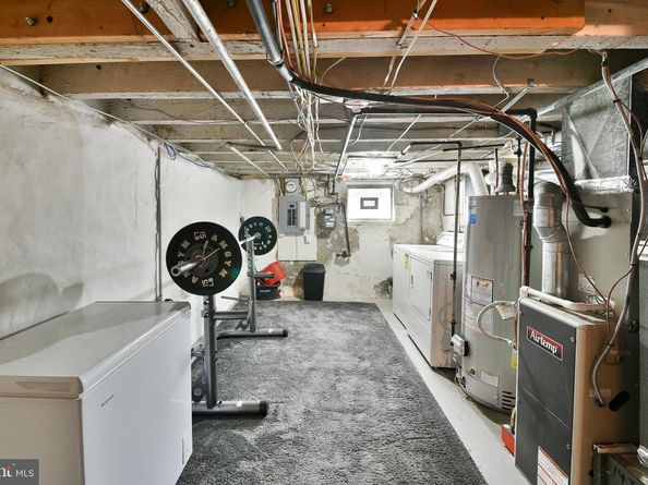 3120 Almond Street, Philadelphia PA 19134