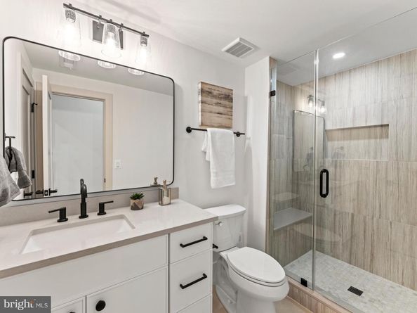 5016 6TH Street N, Arlington VA 22203