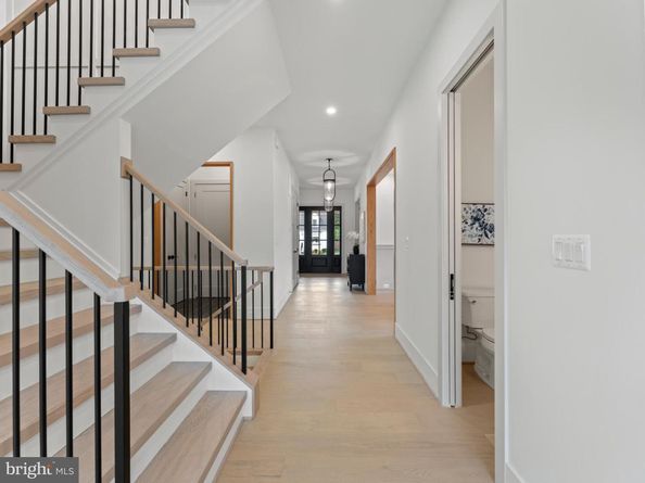 5016 6TH Street N, Arlington VA 22203
