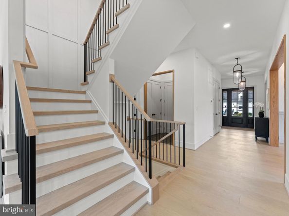 5016 6TH Street N, Arlington VA 22203