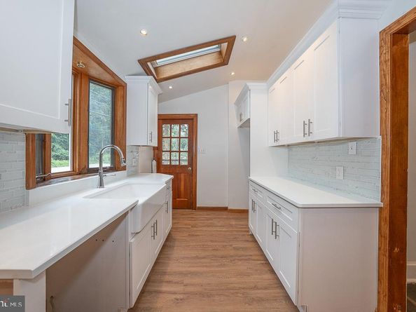 875 Old State Road, Berwyn PA 19312