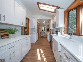 875 Old State Road, Berwyn PA 19312