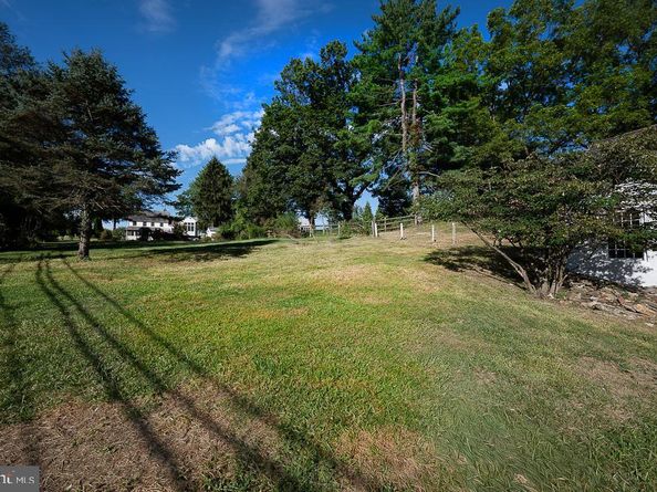 875 Old State Road, Berwyn PA 19312