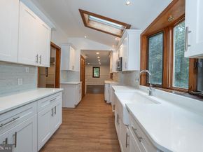 875 Old State Road, Berwyn PA 19312