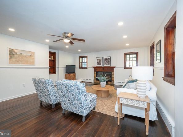 875 Old State Road, Berwyn PA 19312