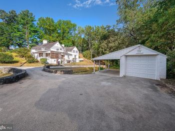 875 Old State Road