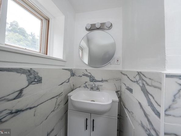 875 Old State Road, Berwyn PA 19312