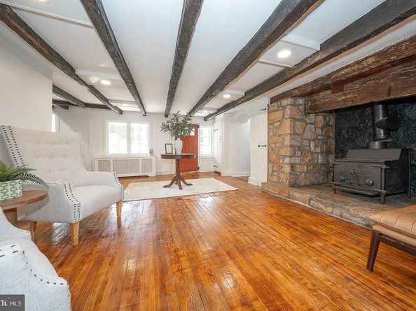 875 Old State Road, Berwyn PA 19312