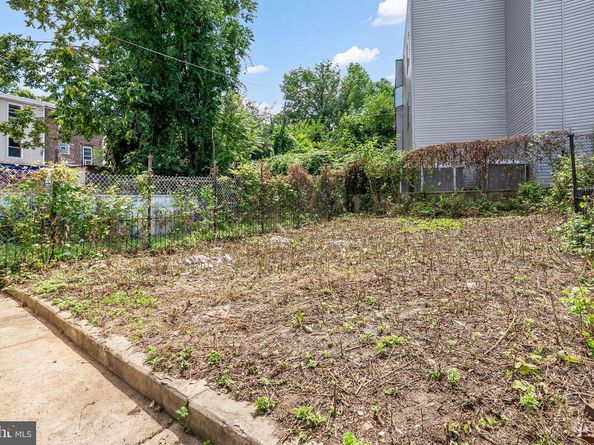3514 W Allegheny Avenue, Philadelphia PA 19132