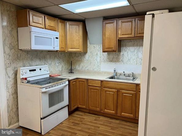 27 N Macdade Boulevard, Glenolden PA 19036