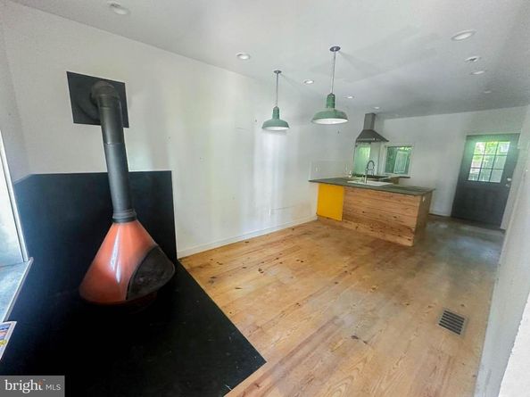 133 W Duval Street, Philadelphia PA 19144