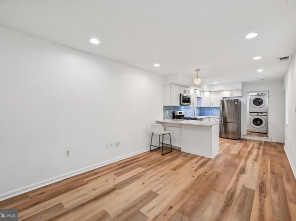 936 New Market Street, Philadelphia PA 19123