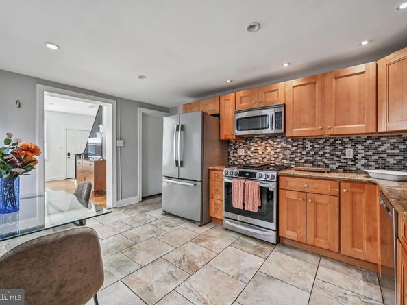 936 New Market Street, Philadelphia PA 19123