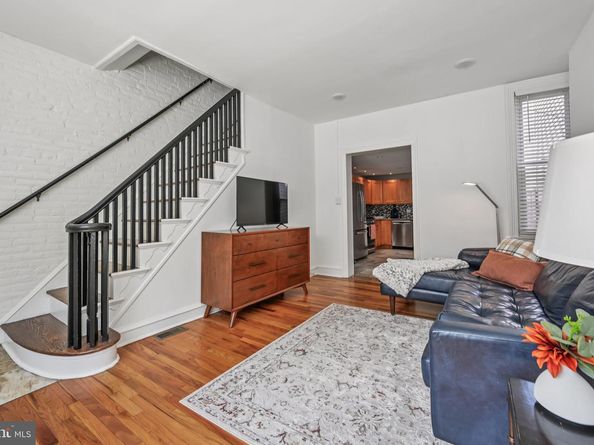 936 New Market Street, Philadelphia PA 19123