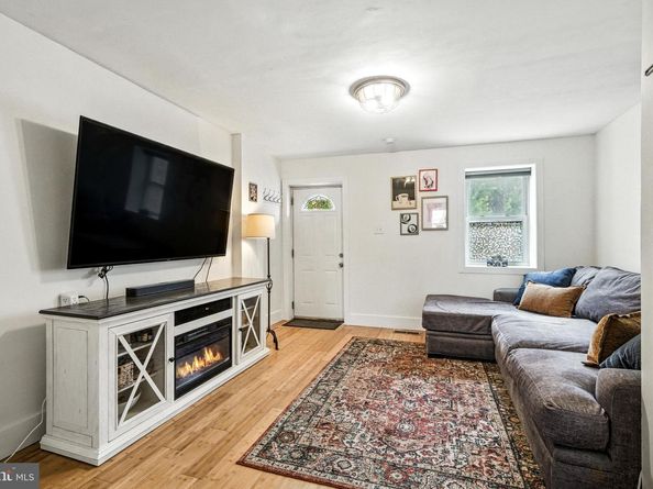 119 Maple Street, Conshohocken PA 19428