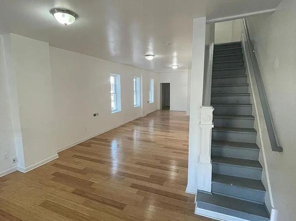 5835 Arch Street, Philadelphia PA 19139