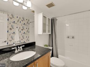 3601 38TH Street NW 303, Washington DC 20016