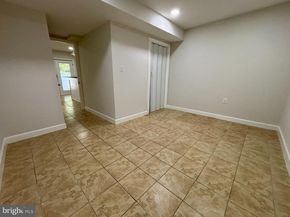 409 N Argonne Avenue N, Sterling VA 20164