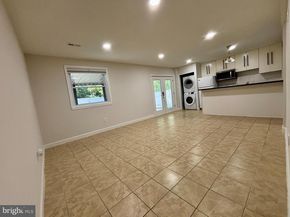 409 N Argonne Avenue N, Sterling VA 20164