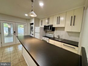 409 N Argonne Avenue N, Sterling VA 20164