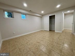 409 N Argonne Avenue N, Sterling VA 20164